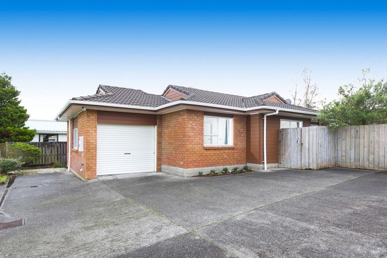 Photo of property in 3/5 Newington Road, Henderson, Auckland, 0612