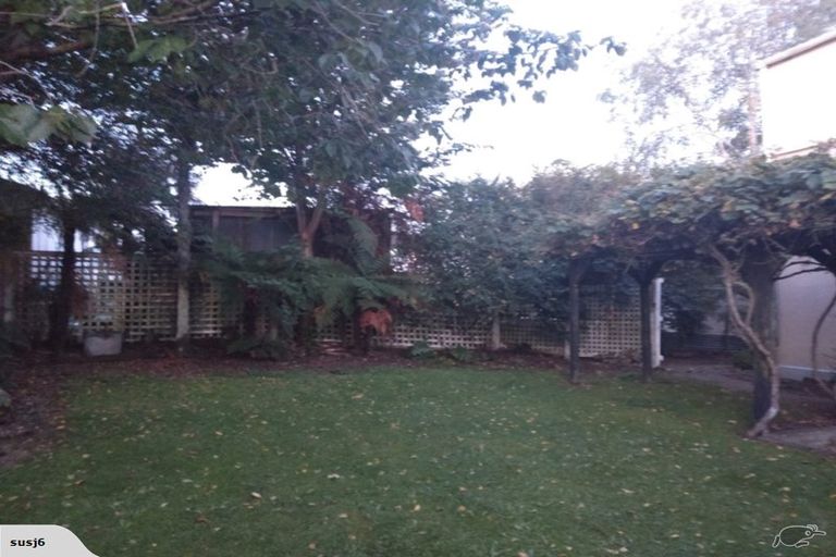 Photo of property in 339 Oxford Street, Levin, 5510