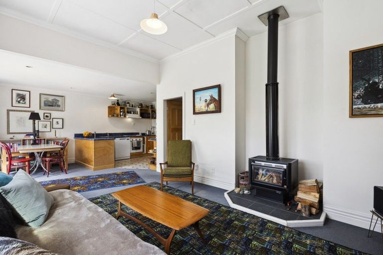 Photo of property in 76 Elm Row, Dunedin Central, Dunedin, 9016
