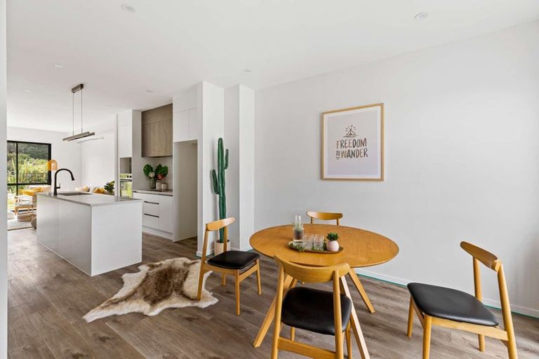 Photo of property in 5 Purapura Lane, Kumeu, 0810