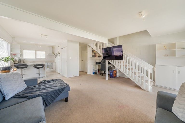 Photo of property in 10/14 Mudie Street, Alicetown, Lower Hutt, 5010