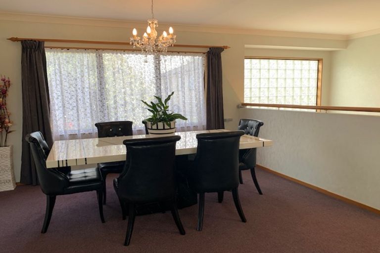 Photo of property in 223 Hill Road, The Gardens, Auckland, 2105