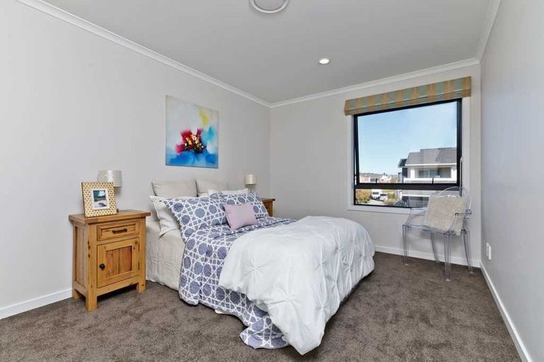 Photo of property in 5 Shelby Place, Long Bay, Auckland, 0630