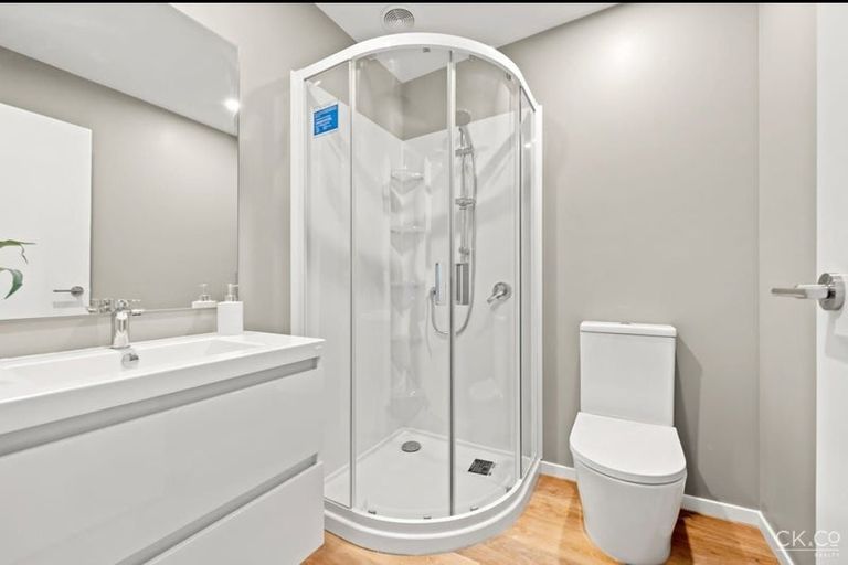 Photo of property in 22c Palmer Crescent, Silverstream, Upper Hutt, 5019