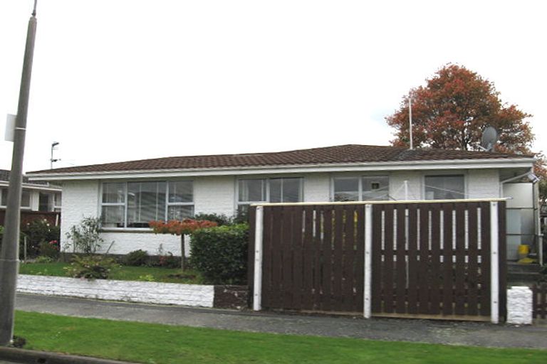 Photo of property in 2/15 Apollo Place, Papanui, Christchurch, 8052