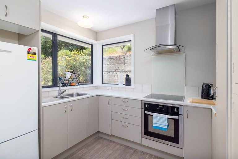 Photo of property in 10 Foster Terrace, Lyttelton, 8082