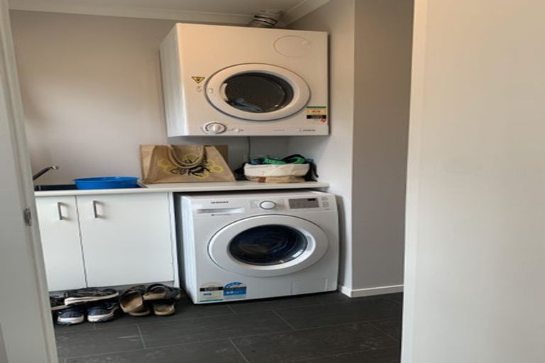 Photo of property in 16a Malcolm Street, Martinborough, 5711