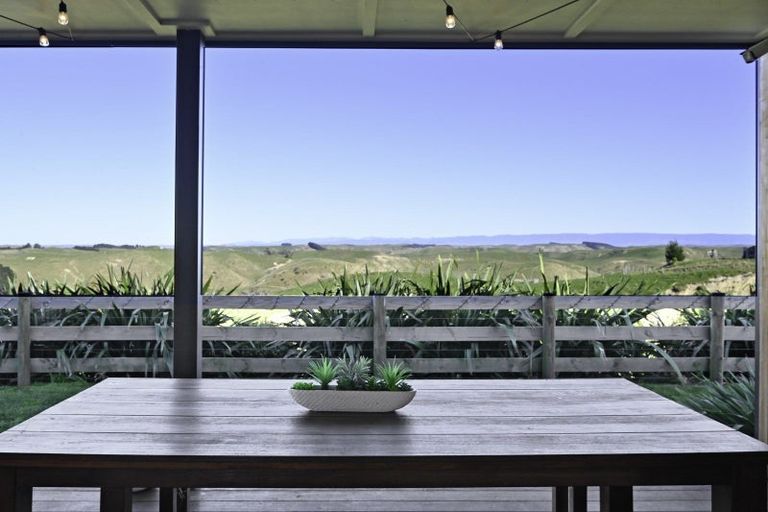 Photo of property in 69a Pirau Road, Fernhill, Napier, 4183