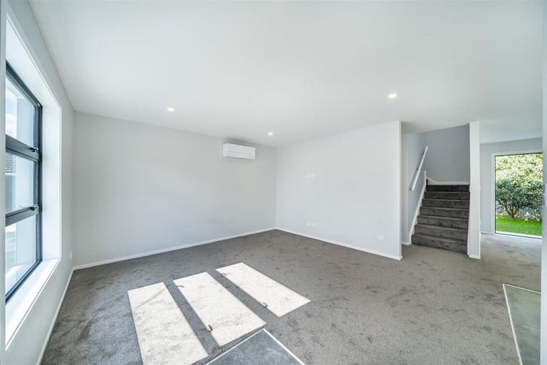 Photo of property in 4a Pohutukawa Street, Woburn, Lower Hutt, 5010