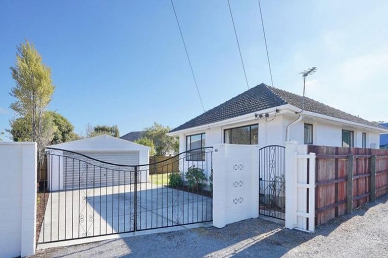 Photo of property in 88c Maidstone Road, Ilam, Christchurch, 8041