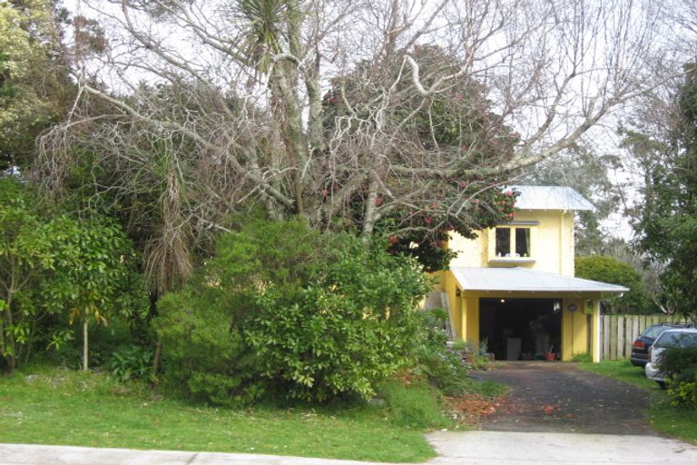 Photo of property in 6 Hursthouse Street, Vogeltown, New Plymouth, 4310