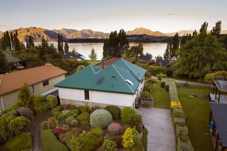 Photo of property in 26 Norman Terrace, Wanaka, 9305