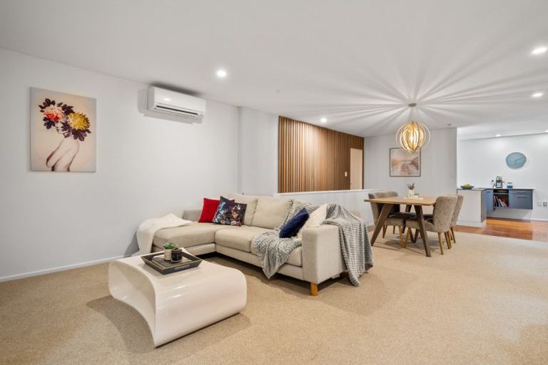 Photo of property in 28 Seaview Road, Otumoetai, Tauranga, 3110