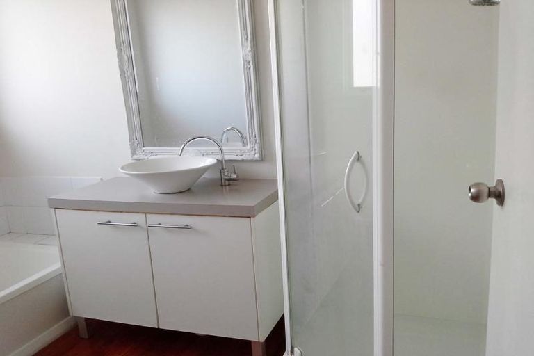 Photo of property in 2 Wilton Street, Westown, New Plymouth, 4310