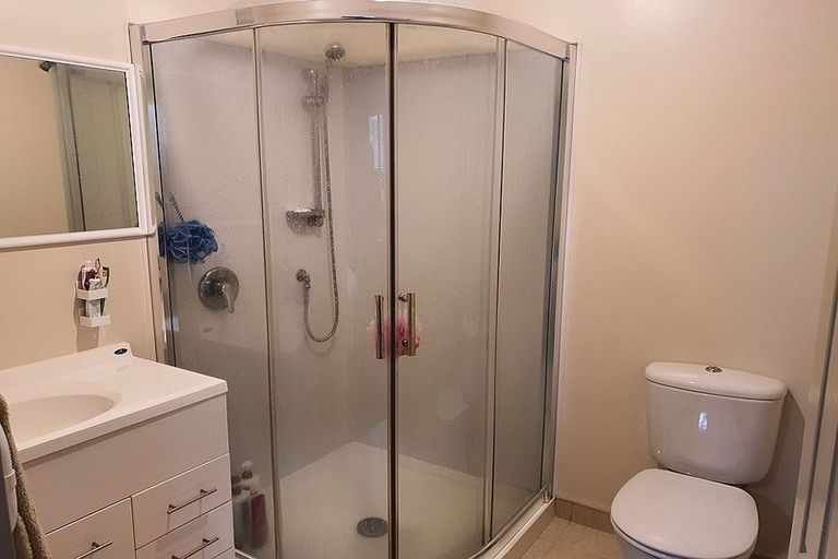 Photo of property in 11 Thomas Hamer Place, Greenhithe, Auckland, 0632