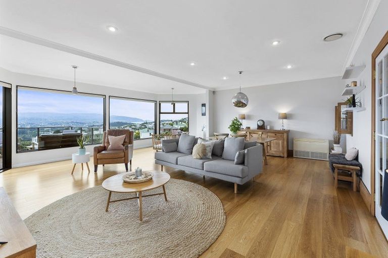 Photo of property in 33 Karepa Street, Brooklyn, Wellington, 6021