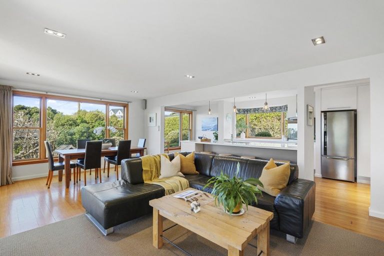Photo of property in 3 Belleview Terrace, Mount Pleasant, Christchurch, 8081