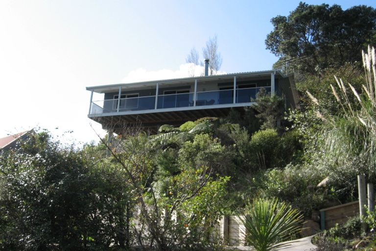 Photo of property in 13 Motuhoa Road, Tairua, 3508