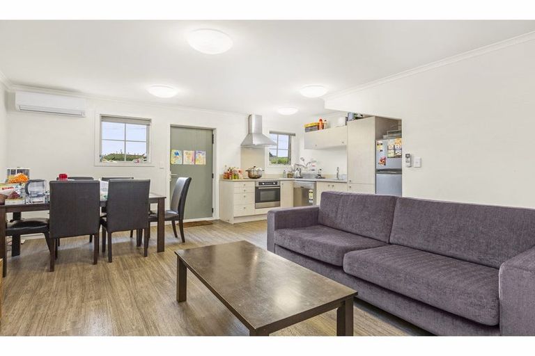 Photo of property in 11 Chiefs Court, Hamilton East, Hamilton, 3216