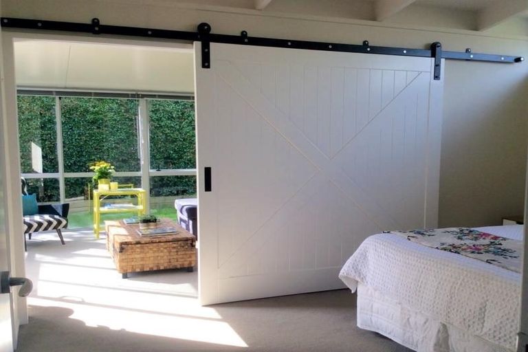 Photo of property in 2/52 Norwood Road, Bayswater, Auckland, 0622