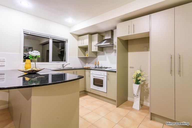 Photo of property in 19 East Coast Road, Milford, Auckland, 0620