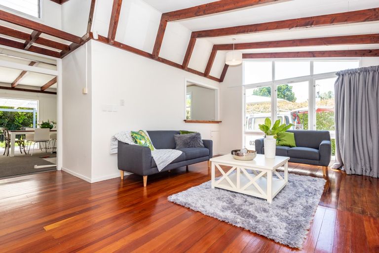 Photo of property in 8 Marian Drive, Inner Kaiti, Gisborne, 4010