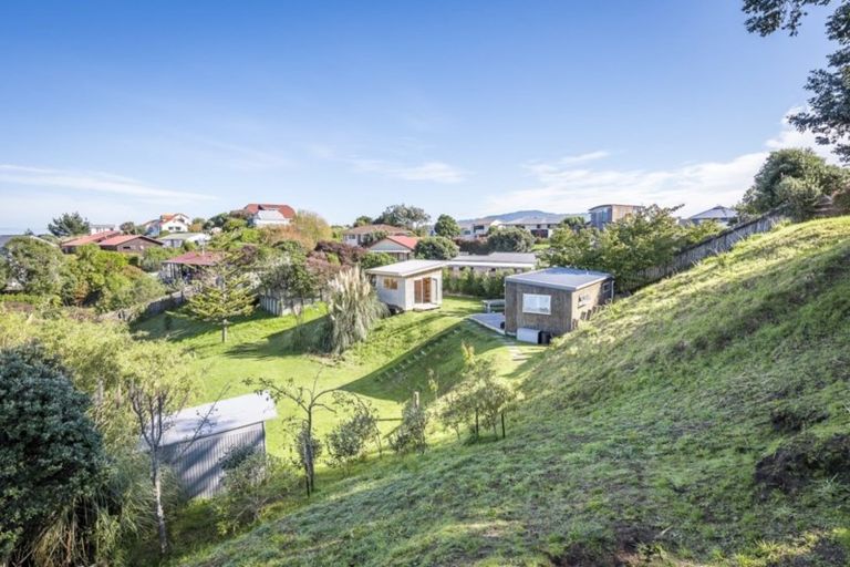 Photo of property in 33a Hicks Crescent, Waikanae Beach, Waikanae, 5036