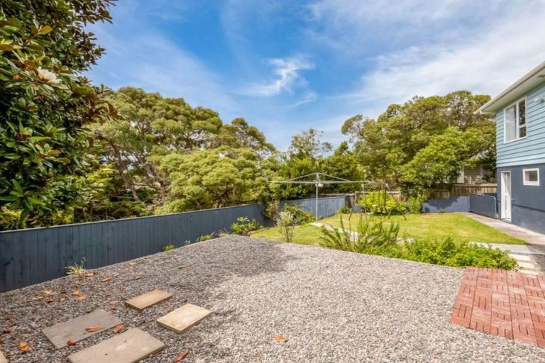 Photo of property in 8 Cedar Street, Maungaraki, Lower Hutt, 5010