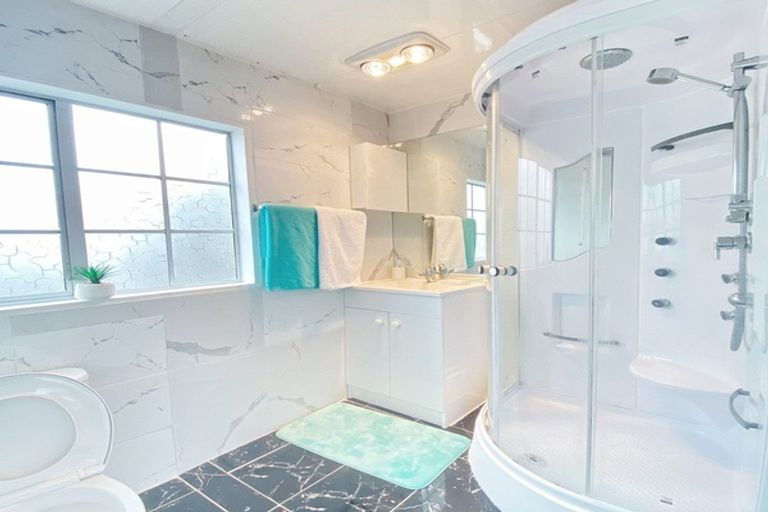 Photo of property in 3/63 Kenderdine Road, Papatoetoe, Auckland, 2025