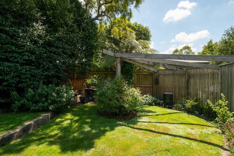 Photo of property in 3 Millar Road, Lake Okareka, Rotorua, 3076