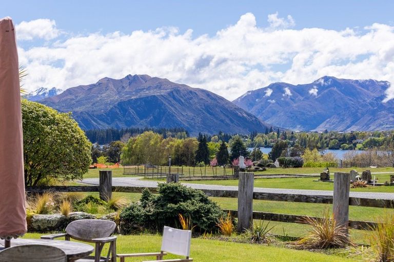 Photo of property in 16 Willowridge, Wanaka, 9305