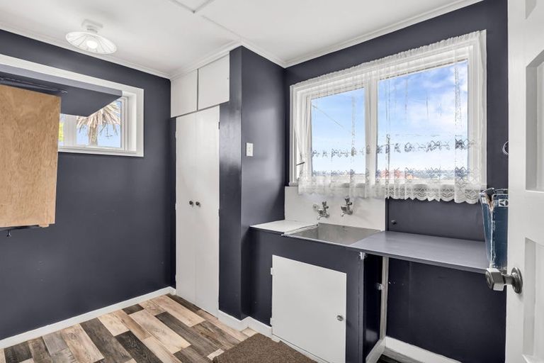 Photo of property in 92 Swiss Avenue, Gonville, Whanganui, 4501