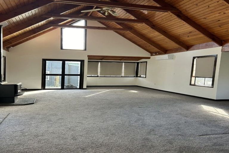 Photo of property in 59 Chamberlain Road, Bombay, 2675