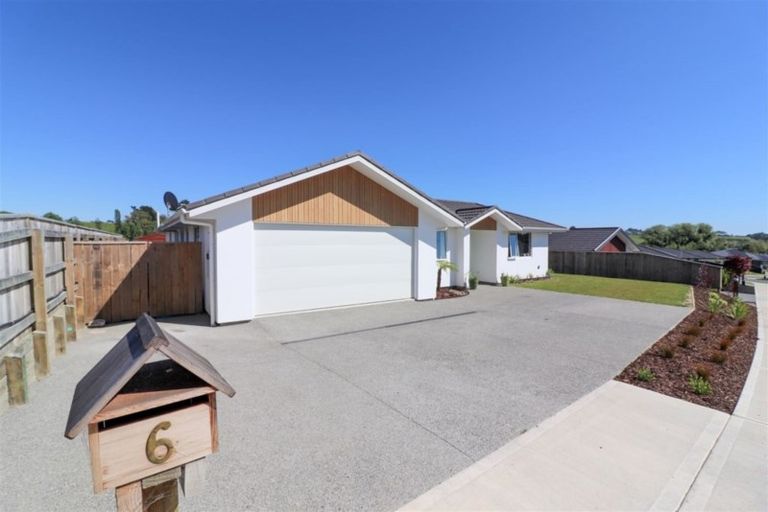 Photo of property in 6 Koi Crescent, Mapua, 7005