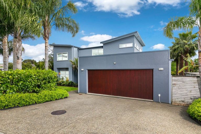 Photo of property in 17a Churchouse Road, Greenhithe, Auckland, 0632