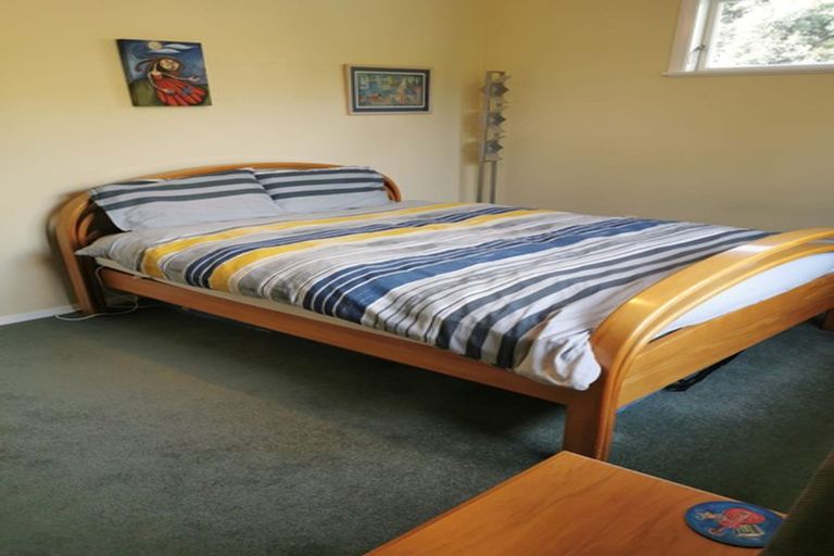 Photo of property in 5 Smith Street, Paekakariki, 5034