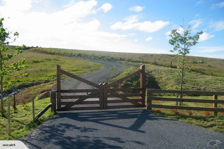 Photo of property in 95c Mcleod Road, Waipapa, 0295