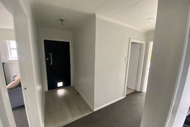 Photo of property in 35 Bledisloe Crescent, Wainuiomata, Lower Hutt, 5014