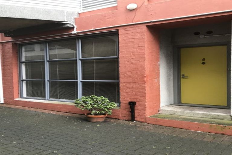 Photo of property in Hopper Street Apartments, 5/20 Hopper Street, Mount Cook, Wellington, 6011