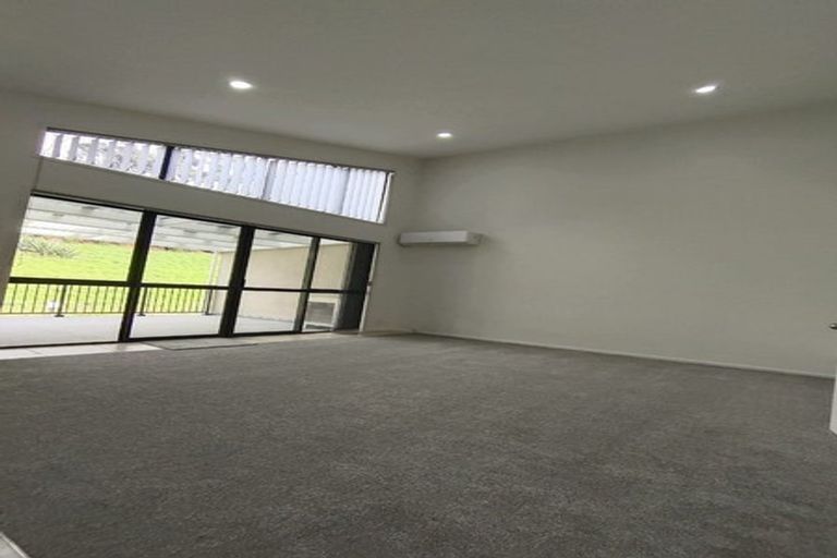 Photo of property in 65 Kelvin Hart Drive, East Tamaki, Auckland, 2013
