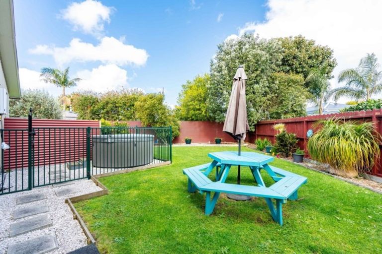 Photo of property in 10 Bootmaker Avenue, Waipu, 0510