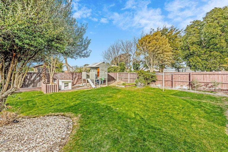 Photo of property in 103 Warren Crescent, Hillmorton, Christchurch, 8025
