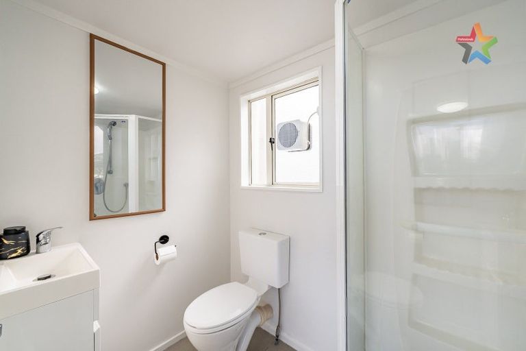 Photo of property in Mcfarlane Mews, 7/2 Mcfarlane Street, Mount Victoria, Wellington, 6011