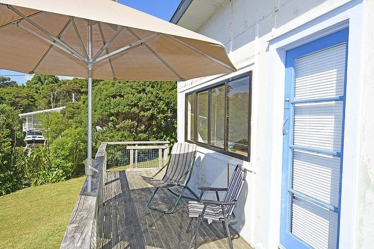 Photo of property in 8 Spray Crescent, Leigh, 0985