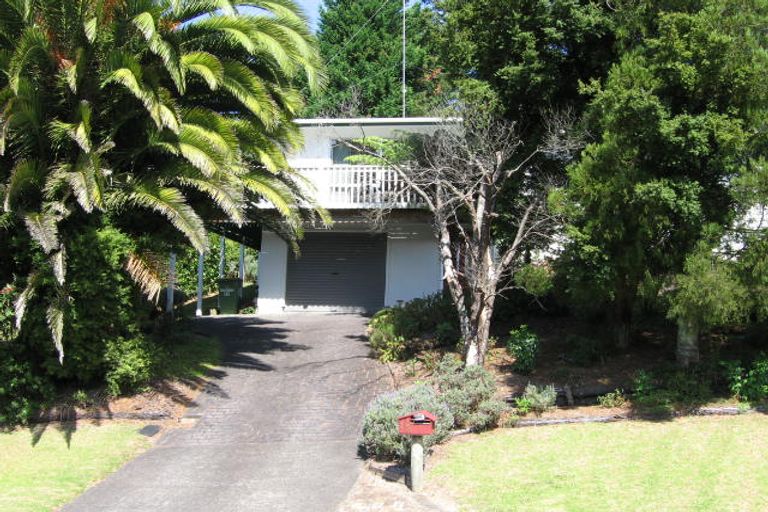 Photo of property in 15 Fitzwilliam Drive, Torbay, Auckland, 0630