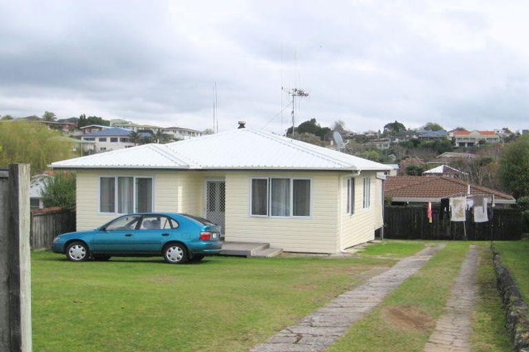 Photo of property in 9 Goods Road, Otumoetai, Tauranga, 3110