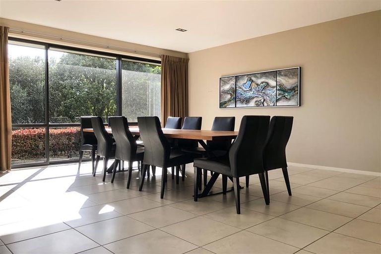 Photo of property in 45 Harry Dreadon Road, Opaheke, Papakura, 2584