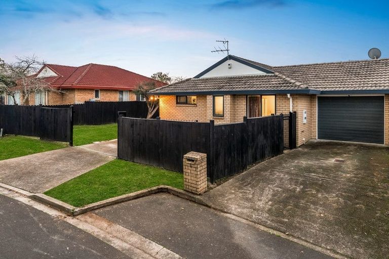Photo of property in 6 Clover Drive, Henderson, Auckland, 0610