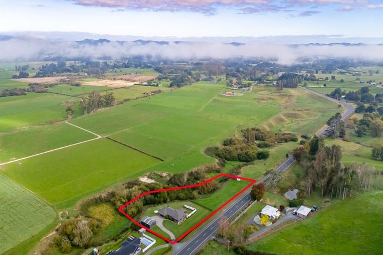 Photo of property in 2121 Kakaramea Road, Ngahinapouri, Hamilton, 3290