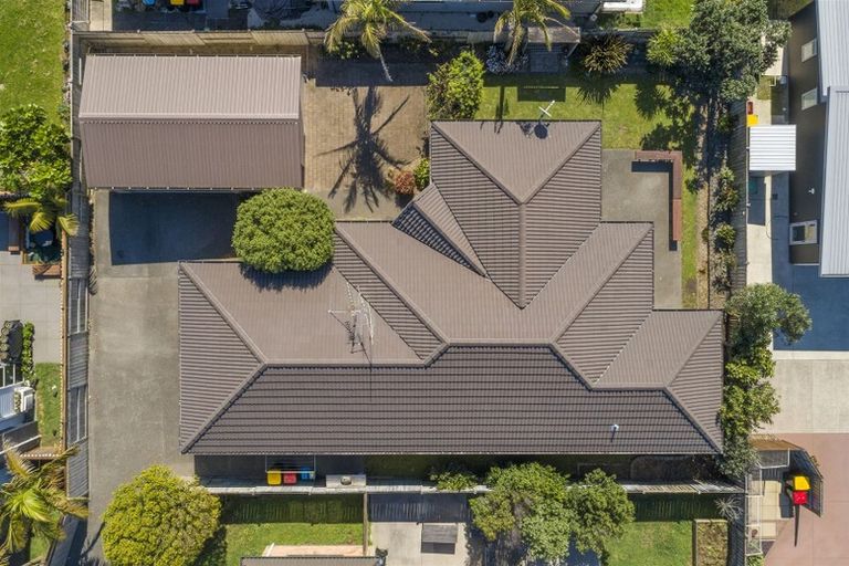 Photo of property in 8 Emma Place, Papamoa Beach, Papamoa, 3118